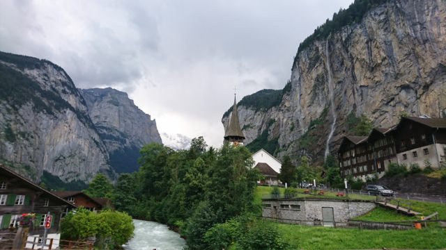 ラウターブルネン】鉄道のアクセス抜群。シュタウプバッハの滝と街歩きを紹介します。｜Slow Travel Swiss Alps